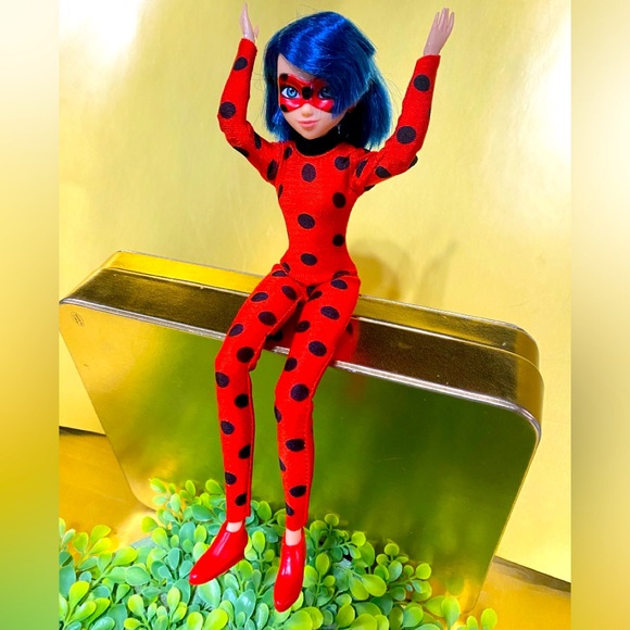MIRACULOUS LADY BUG CAT NOIR THE MOVIE COLLECTIBLE FASHION DOLL BLUE HAIR 10.5” - Picture 8 of 11